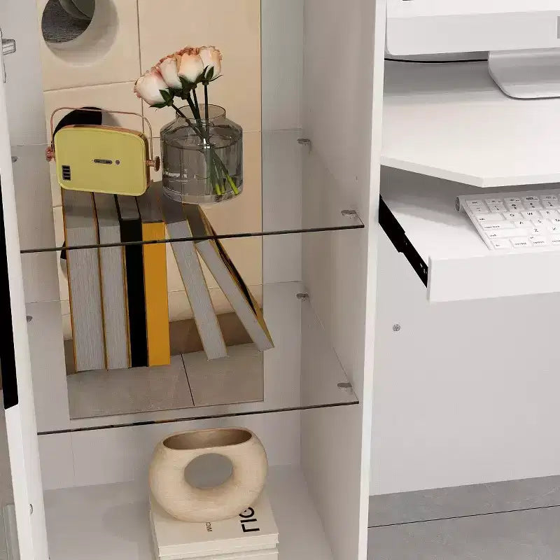 Mostrador de recepción blanco con estantes de exhibición de vidrio e iluminación LED