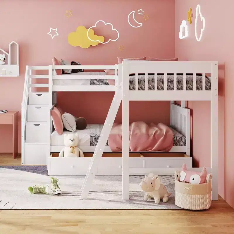 Litera en forma de L con diseño elegante, de dos camas sobre una matrimonial, con 3 cajones, escalera y escalera de mano