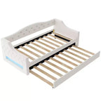 Acogedora cama otomana tapizada con luces LED ambientales y nido extraíble, estructura de cama que ahorra espacio para dormitorios y salas de estar.