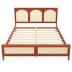 Base de cama de madera tamaño queen con cabecero y piecero de ratán, construcción robusta